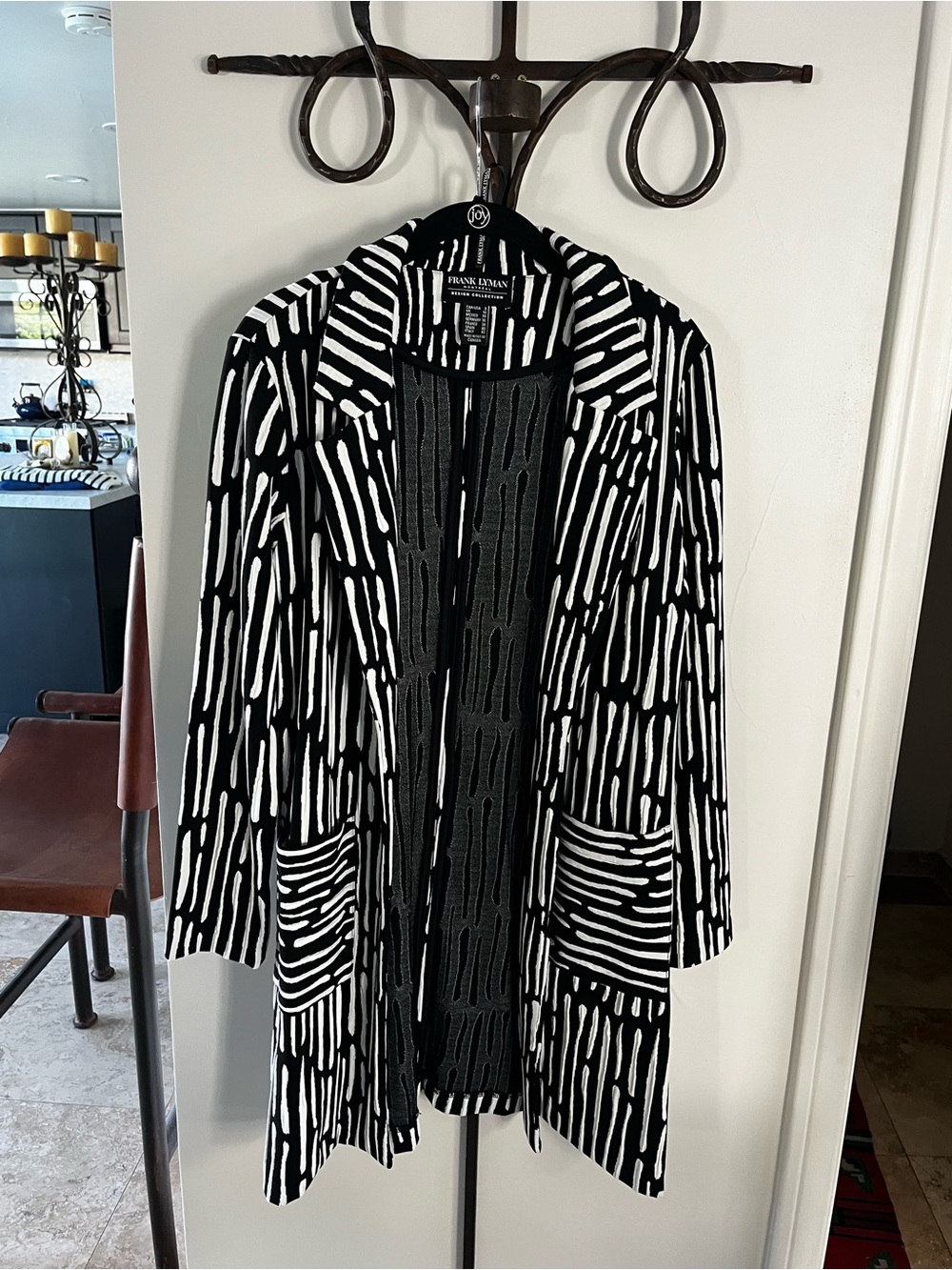 Frank Lyman Design Black & White Patterned Open Cardigan Blazer